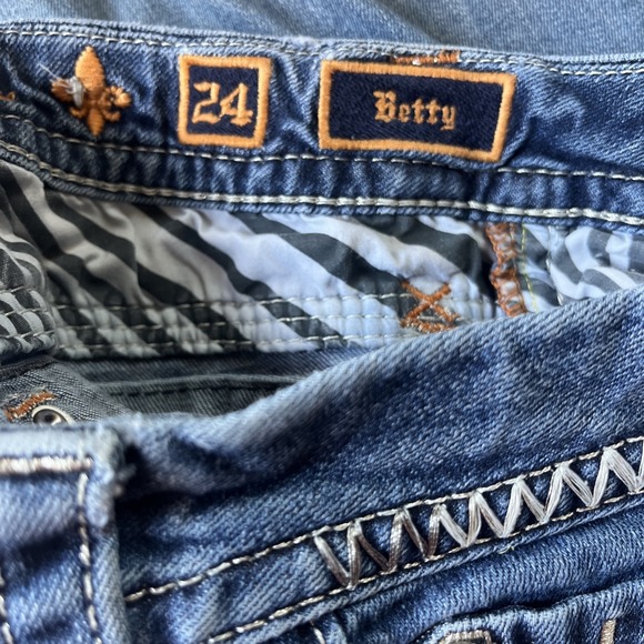 Rock Revival Jeans Juniors 24 Betty Bootcut Medium Wash Low Rise Blue Denim 31" - Picture 11 of 15